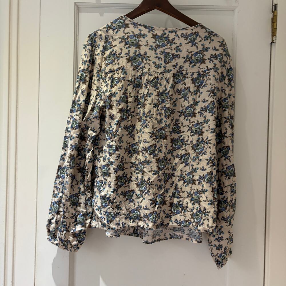 Lucky Brand Pintuck Floral Peasant Top Size Large NWOT - Picture 4 of 8